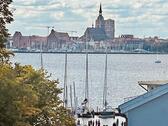 Foto - 3 Zi. FeWo mit Seeblick u. der Skyline von Stralsund - Wohnen auf Zeit