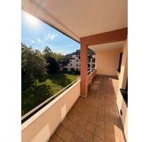 Erstbezug nach Sanierung-3 ZKB mit Balkon, Küche, 2 Stellpl. uvm - Trier Nord
