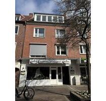 Schöne Dachgeschosswohnung in der Innenstadt - Emden Tholenswehr