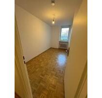 WG Zimmer am Luitpoldpark Milbertshofen Petuelring - München Schwabing-Freimann