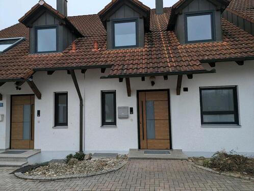 Foto - Stadtnahes Reihenhaus in Großmehring