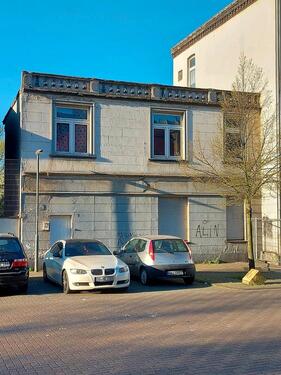 Foto - Renovierungsbedürftige günatige DHH für Familie