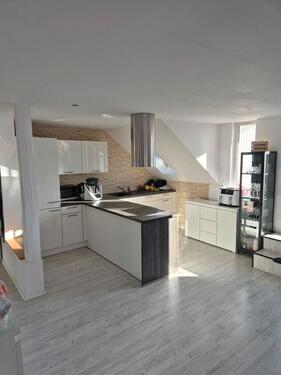 Foto - Moderne 2 Zimmer Dachgeschosswohnung