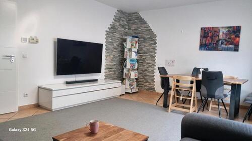 Foto - Großzügige 94 m² Altbauwohnung mit 2,90 m Deckenhöhe, Stellplatz