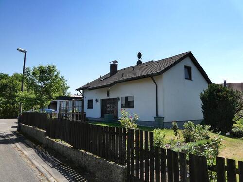 Foto - Charmantes Zuhause mit großem Garten in Roth