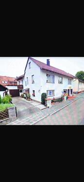 Foto - WG Wohnung 4 Zimmer für Studenten Jobcenter möglich