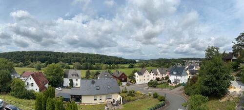 Foto - Sonnige Maisonette mit 4 Balkonen & atemberaubendem Lahntalblick
