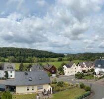 Sonnige Maisonette mit 4 Balkonen & atemberaubendem Lahntalblick - Runkel