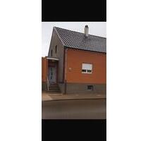 Familienfreundliches Einfamilienhaus mit 6 Zimmern - Düren Mariaweiler-Hoven