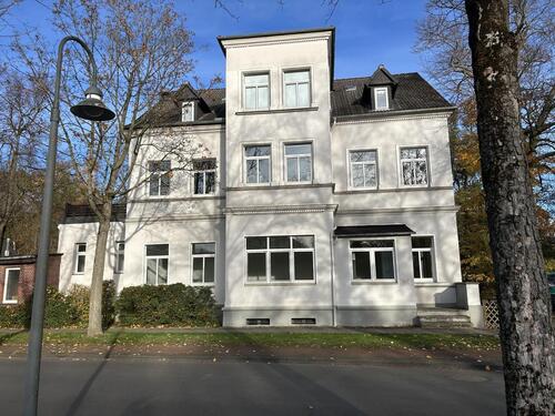 Foto - Residieren im Hochparterre - 1.400,00&nbsp;EUR Kaltmiete, ca.&nbsp; 166,00&nbsp;m&sup2;