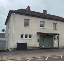 Großzügige Stadtvilla in Lebach - 335 m² Wfl. | 4 Etagen | Pool