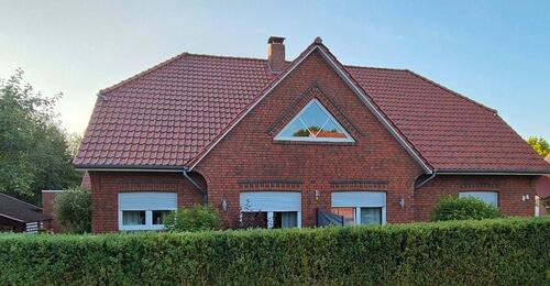 Foto - Einfamilienhaus mit Einliegerwohnung