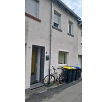 Reihenhaus VerkaufenVermietung - 75.000,00 EUR Kaufpreis, in Höxter (PLZ: 37671)