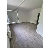 helle 1,5 Zimmerwohnung Remscheid 65 qm nahe RS Altstadt+Terrasse