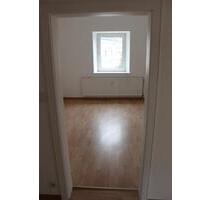 Schöne 3 Zimmer Wohnung in Zentrumsnähe mit Balkon - Deggendorf