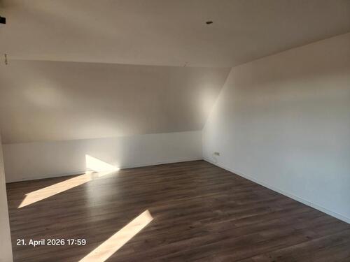 Foto - 3 Zimmer Dachgeschoßwohnung zur Miete in Wilhelmshaven