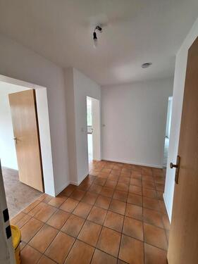 Foto - freundliche helle 3 Zimmer Küche Bad WC Balkon Wohnung 1.Stock
