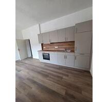 Renovierte 3-Zimmer-Wohnung im Erdgeschoss - zentrale Lage - Emden