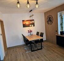 OG Wohnung in Waldmünchen - 700,00 EUR Kaltmiete, ca.  100,00 m² in Waldmünchen (PLZ: 93449)