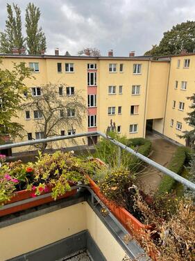 Foto - Ruhig gelegene Dg-Wohnung mit Parkplatz vor der Tür