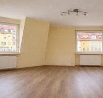 Schöne 2-Zimmer-Dachgeschosswohnung - Niefern-Öschelbronn