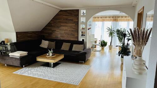 Foto - Moderne 4,5-Zimmer-Wohnung mit Balkon – ca. 130 m² in ruhiger Lage von Tauberbischofsheim