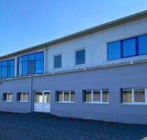 GewerbehalleLagerhalle 2.335 m² +FreiflächeProduktionFachmarkt - Hoyerswerda