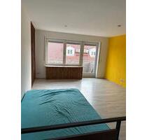 Sehr helle 1-Zimmer-DG-Wohnung Sachsenheim Zimmerer Pfad