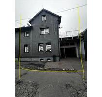 Doppelhaus Hälfte zu vermieten - Garten-Carport & Garage Wohnung - Sonneberg