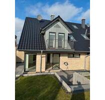 Moderne KfW-40 Doppelhaushälfte (BJ 2016) in Endlage - Flensburg Altstadt