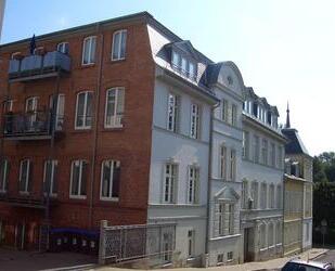 Geräumige 3-Raum Wohnung mit Balkon an der Herressener Promenade - Apolda