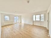 Foto - Erstbezug nach Renovierung: 2-Zimmer-Wohnung mit tollem Blick