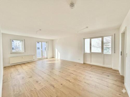 Foto - Erstbezug nach Renovierung: 2-Zimmer-Wohnung mit tollem Blick