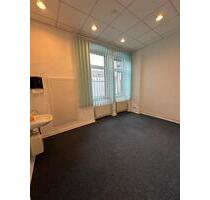 Innenstadt 5 Zimmer Wohnung ab sofort 1. Og - Braunschweig