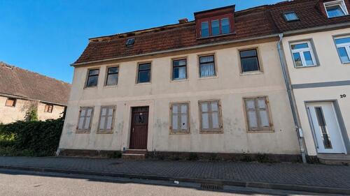 Foto - Handwerker Objekt -Mehrfamilienhaus in Burg