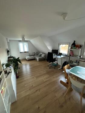 Foto - 3 Zimmer Dachgeschoßwohnung zur Miete in Stuttgart
