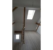 Provisionsfrei - 2 Zimmer Dachgeschosswohnung im Herzen der Stadt - Coburg