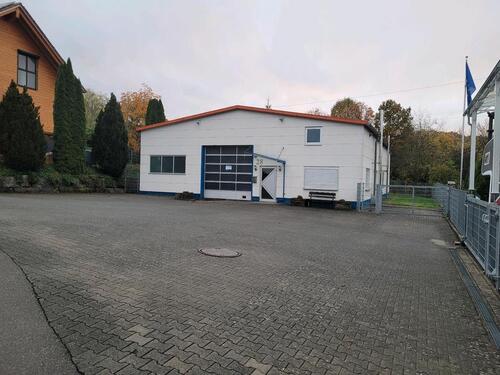 Foto - Lagerhalle zu vermieten - 1.900,00 EUR Kaltmiete,