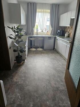 Foto - EG-Wohnung, 110 qm - 880,00 EUR Kaltmiete,