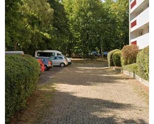 Freie Außenstellplätze in der Heinrich-Plett-Straße zu vermieten! - Frankfurt am Main Eschersheim