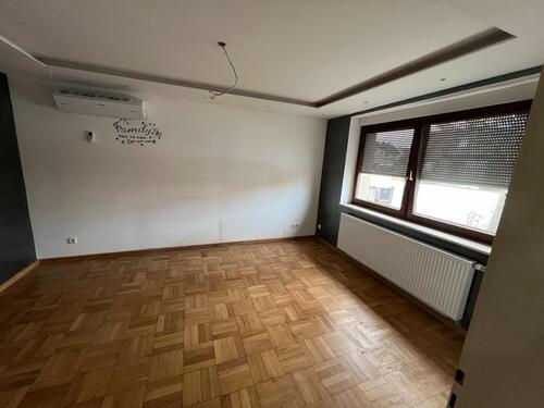 Foto - 7 Zimmer Mehrfamilienhaus, Wohnhaus in Ipsheim