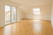 Foto - 2-Zimmer Wohnung im DG mit Balkon, EBK und Stellplatz