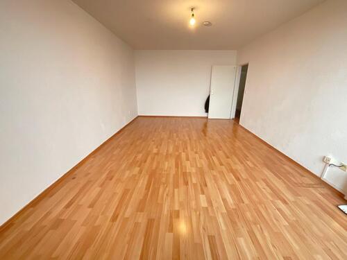 Foto - Großes WG Zimmer mit Balkon - 365,00&nbsp;EUR Kaltmiete, ca.&nbsp; 39,29&nbsp;m&sup2;