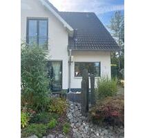 Charmantes Haus zur Zwischenmiete in Hennef-Geistinge bis 062028 - Hennef (Sieg)