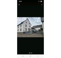 Größeres außergewöhnliche Haus - 360.000,00 EUR Kaufpreis, in Blankenrath (PLZ: 56865)
