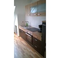 Modernisierte 3-Zimmer-DG-Wohnung mit Süd-Terrasse - Meerbusch