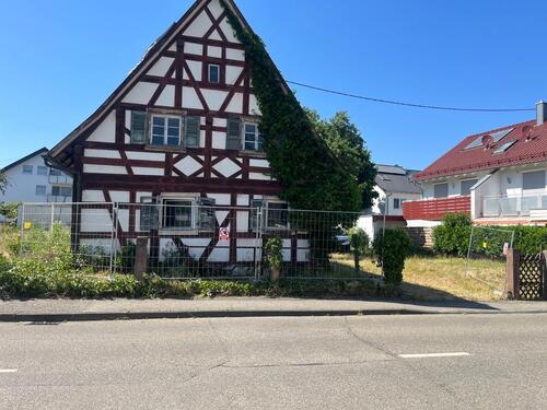 Foto - Grundstück mit denkmalgeschütztem Fachwerkhaus in Baden-Baden