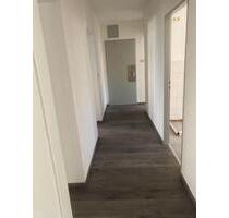 Helle 3 ZKB mit kleinem Balkon - 496,00&nbsp;EUR Kaltmiete, ca.&nbsp; 76,00&nbsp;m&sup2; in Pirmasens (PLZ: 66953)