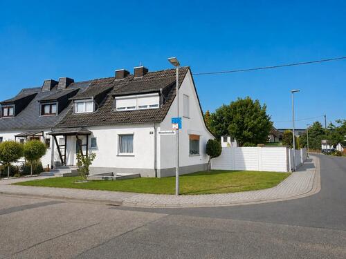 Foto - Modernisierte Doppelhaushälfte in Torney, 4 Zimmer + Wintergarten