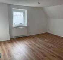 Großzügige Maisonette-Wohnung mit Balkon zu vermieten - Dillingen an der Donau